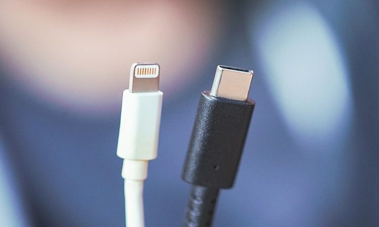 Apple buộc phải có cổng sạc USB-C trên iPhone vào năm 2024