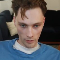 Chàng trai định vị nhanh như Google