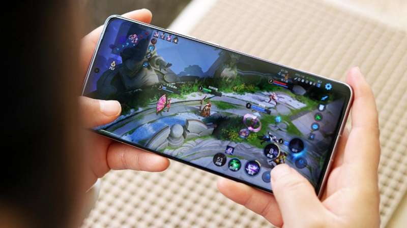 Nguyên nhân dẫn đến sự nhảy vọt của game mobile là sự bùng nổ của công nghệ smartphone.