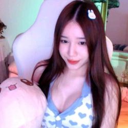 Nữ top lane số 1 Việt Nam