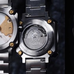 Hideo Kojima hợp tác với NASA... để làm đồng hồ