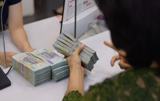 Gửi tiết kiệm dẫn đầu hiệu quả đầu tư nửa đầu năm